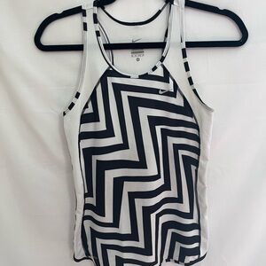 Nike Women's Monochrome Zigzag Tank Top Sz XS